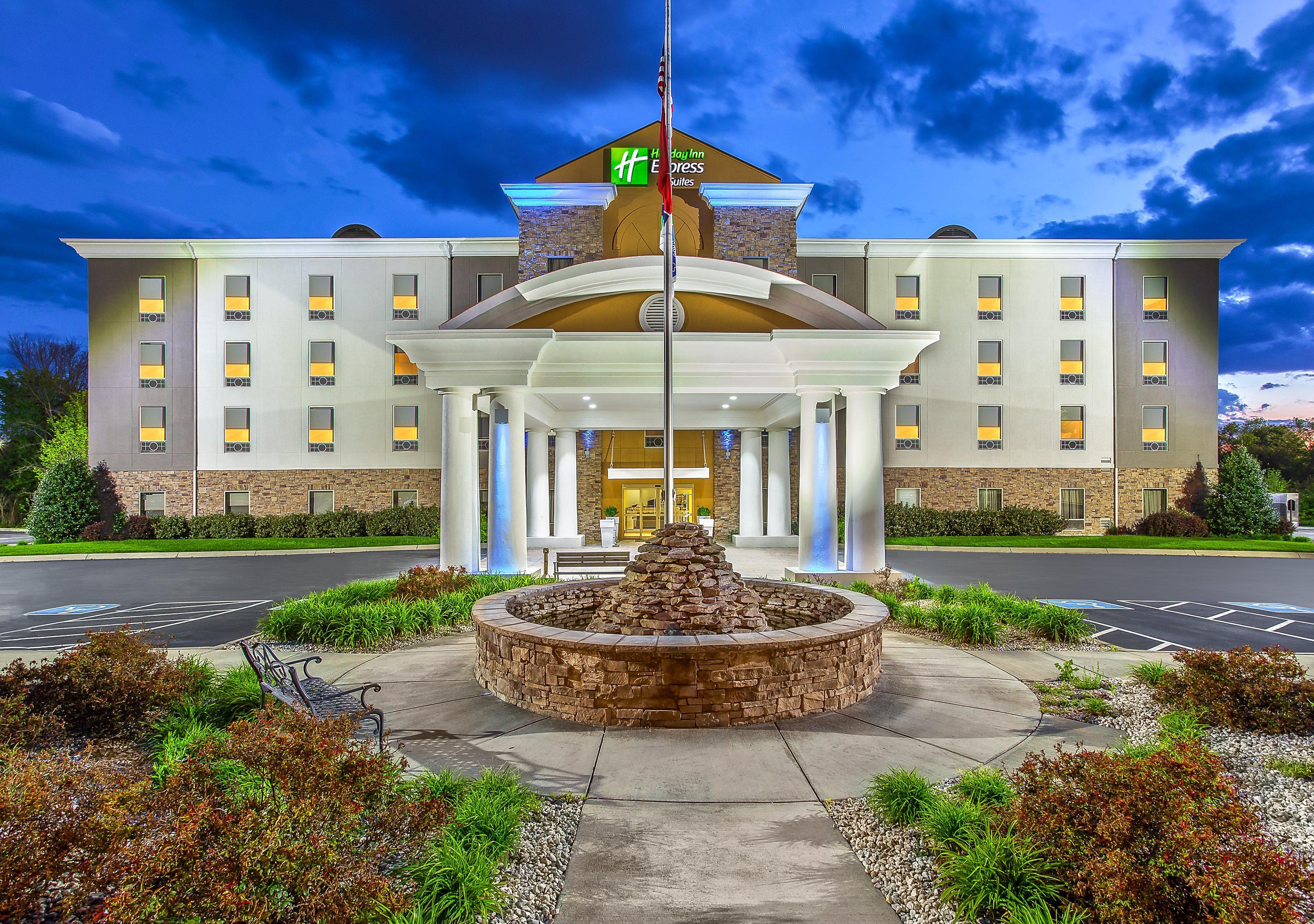 Holiday Inn Express & Suites Morristown By Ihg Bagian luar foto
