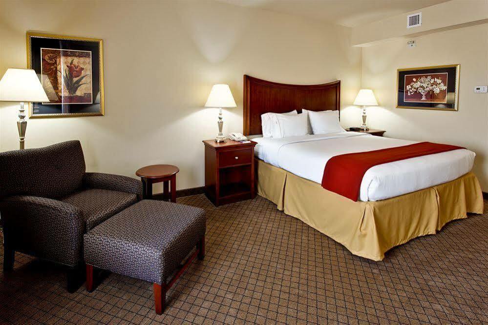 Holiday Inn Express & Suites Morristown By Ihg Bagian luar foto